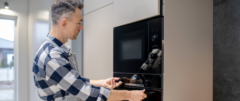 The Benefits of Custom Cabinets for Your Kitchen