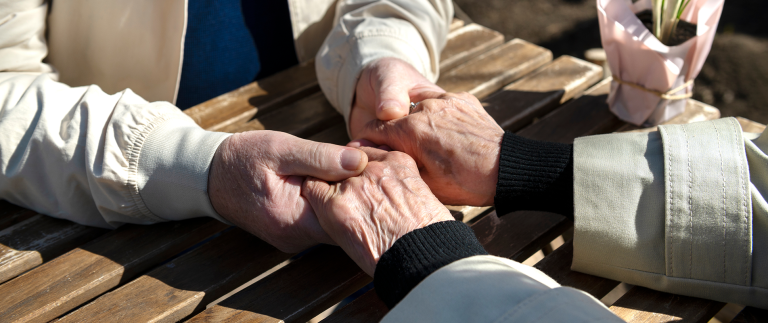 Building trust between nurses and seniors in hospitals