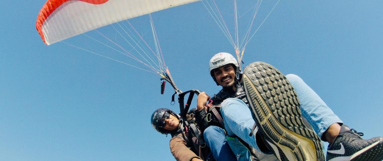 How long is the life of the paraglider?